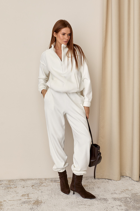 Молочный теплый велюровый костюм ÁRTMON на флисе